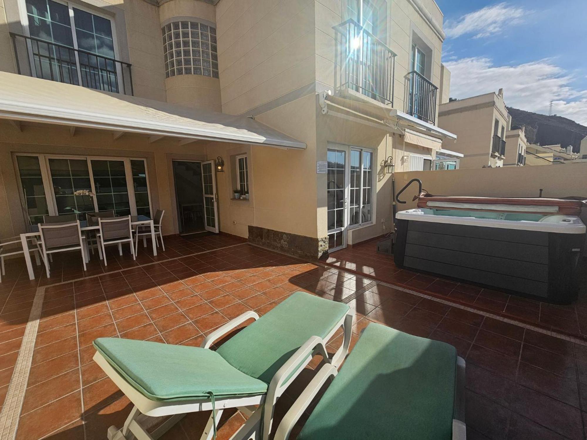 Appartement Cozy Modern House, In A Complex With A Swimming Pool